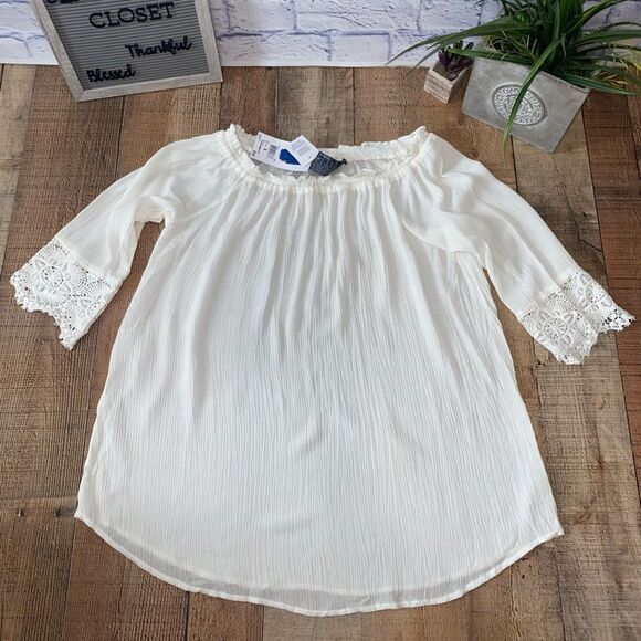 CHELSEA & THEODORE Gauze Off the Shoulder Blouse New with tags has flaw - Picture 1 of 16